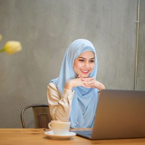 استخدام کارمند اداری خانم در شرکت آرات کیش