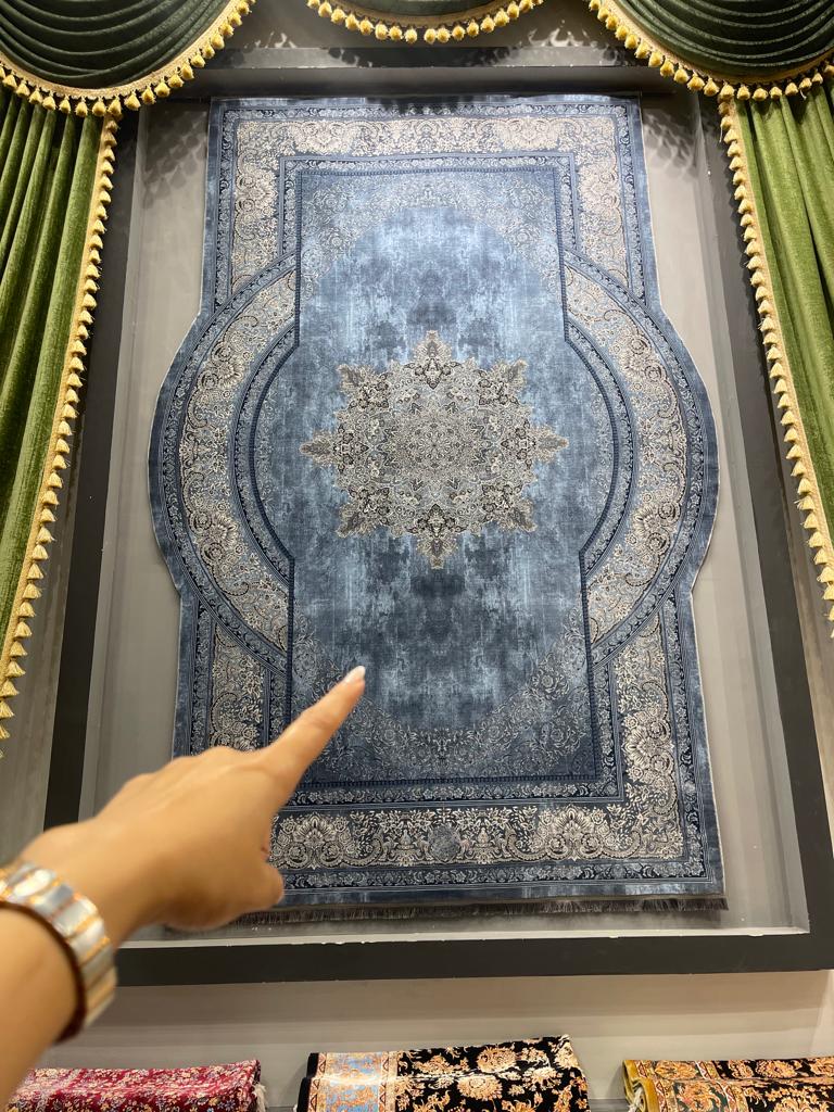 حراج ۵۰ درصدی فرش دیبای کیش