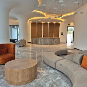 استخدام پذیرشگر خانم