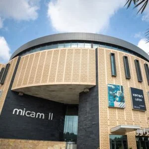 استخدام فروشنده در فروشگاه لونا در کیش