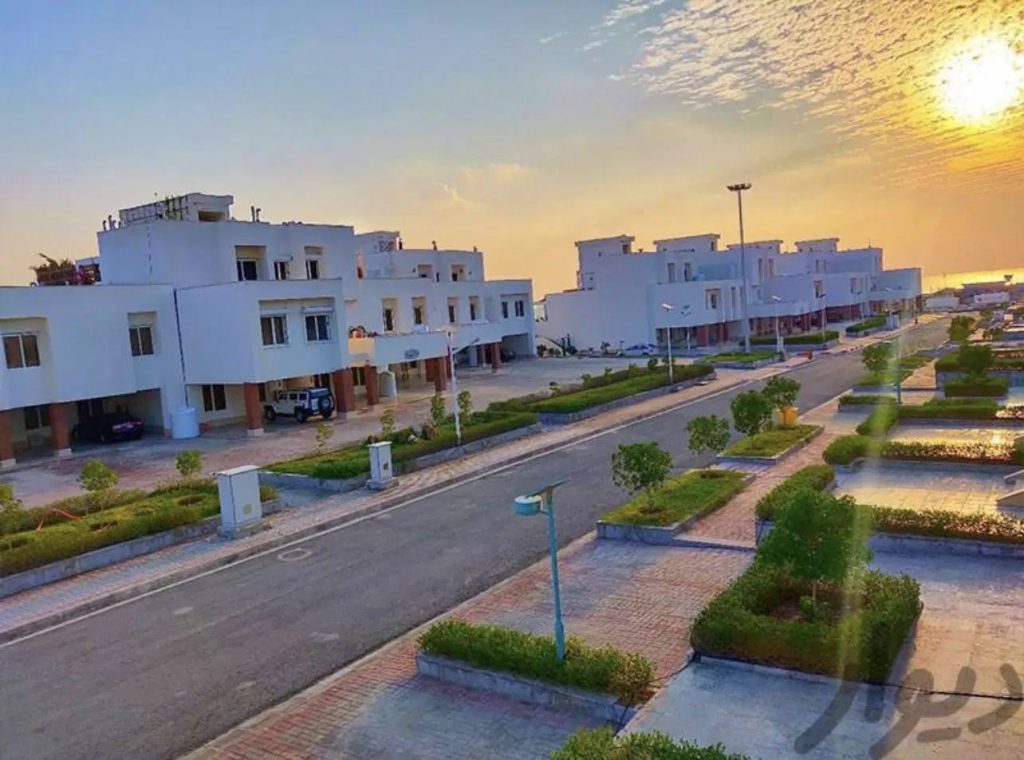 رهن کامل دهکده ساحلی
