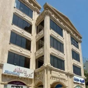 ۹۲ متر خدماتی اداری مرکز شهر