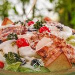 رستوران غذای خانگی و سالاد بار گادو طلایی در کیش