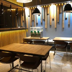 کافی‌شاپ تی تی بال