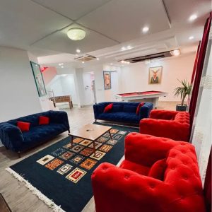 اجاره واحد 300 متری سه خوابه شهرک صدف