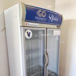 ویترین یخچالی