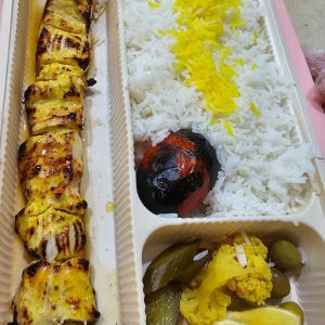 کترینگ و آشپزخانه طاها