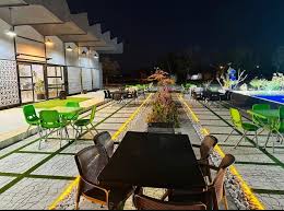 کافه‌رستوران مهر و ماه