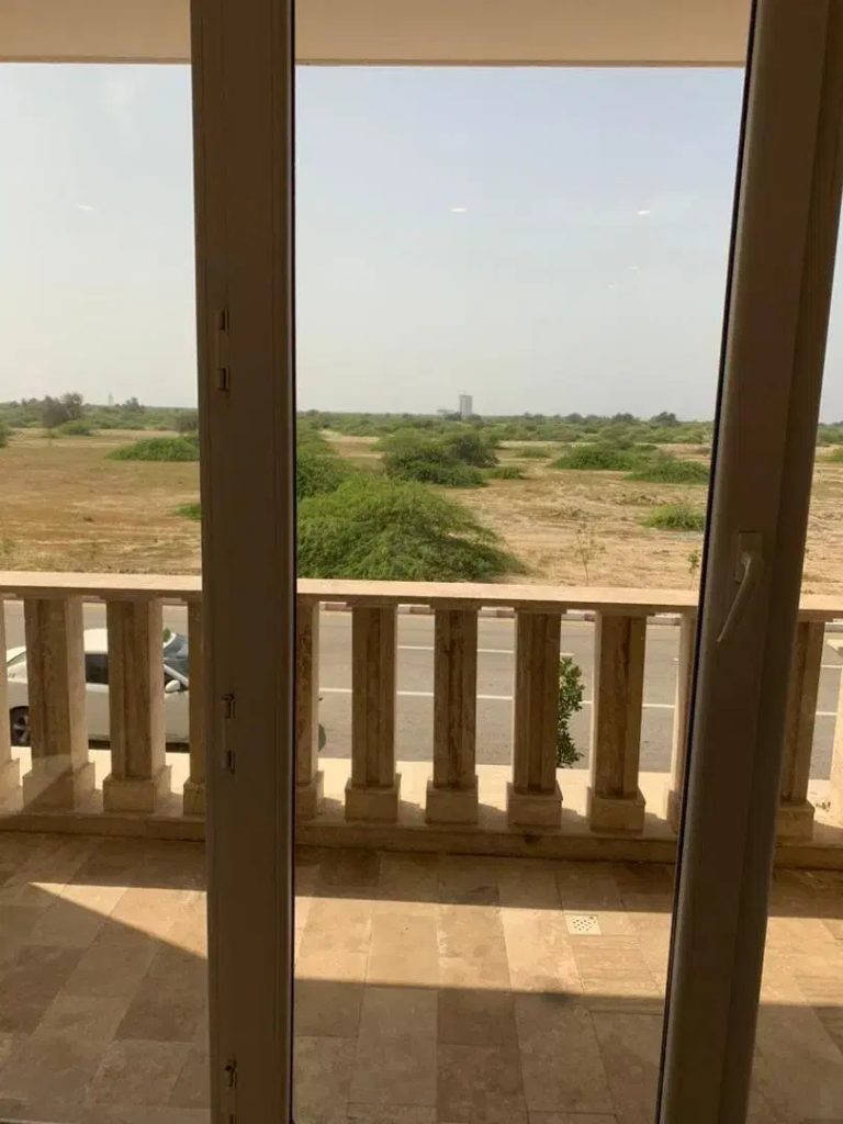 فروش واحد 94 متری دو خوابه در نوبنیاد