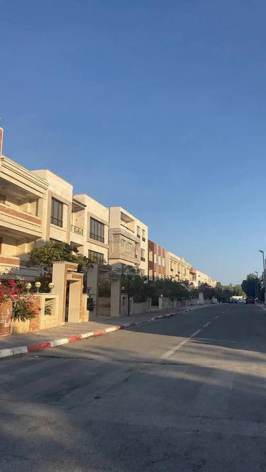فروش آپارتمان ۹۶ متری دوخوابه در شهرک صدف فاز ۲