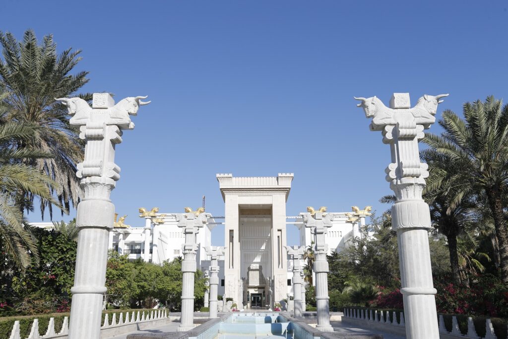 هتل بزرگ داریوش کیش